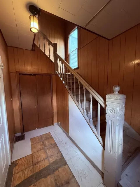 439 S Chicago Ave, Kankakee, IL 60901 photo 2