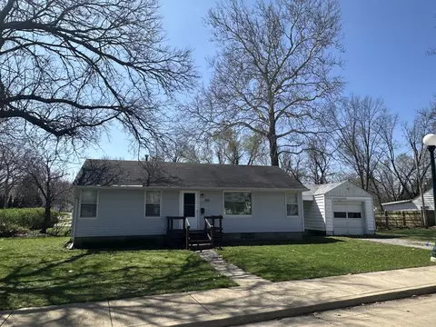 1501 W Columbia Ave, Champaign, IL 61821