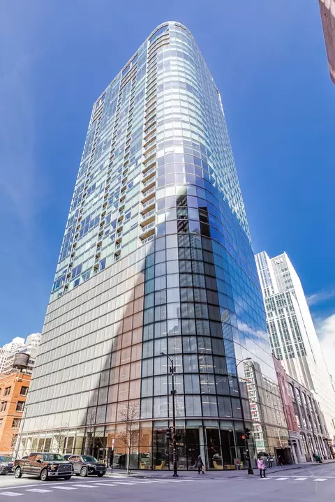 600 N Fairbanks Ct #3610, Chicago, IL 60611