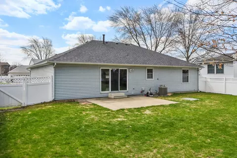 810 Case Dr, Roselle, IL 60172 photo 31