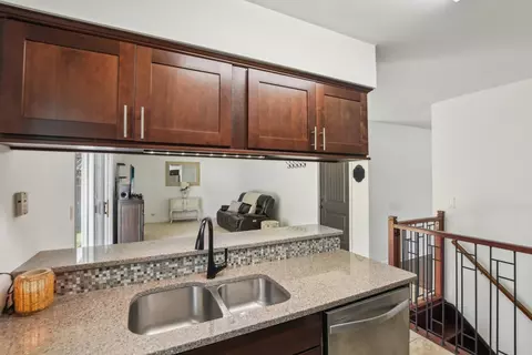 810 Case Dr, Roselle, IL 60172 photo 11