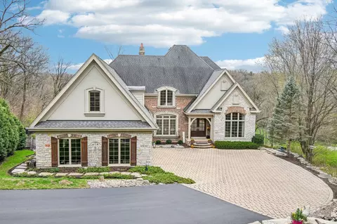 41 W162 Oak Hills Ct, Elburn, IL 60119