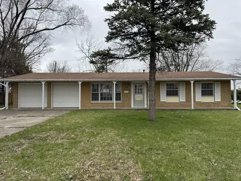 102 Circle Dr E, Montgomery, IL 60538