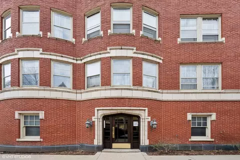 721 Erie St #3B, Oak Park, IL 60302