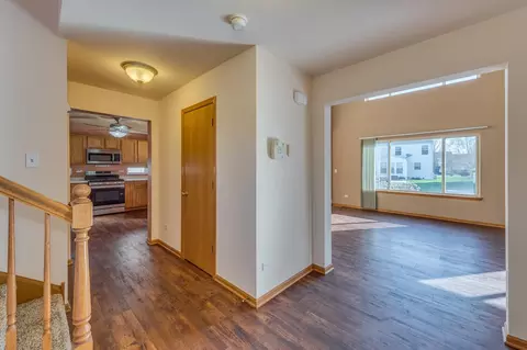 Entry Way - 1610 Sugar Maple Dr, Plainfield, IL 60586 photo 2 of 3