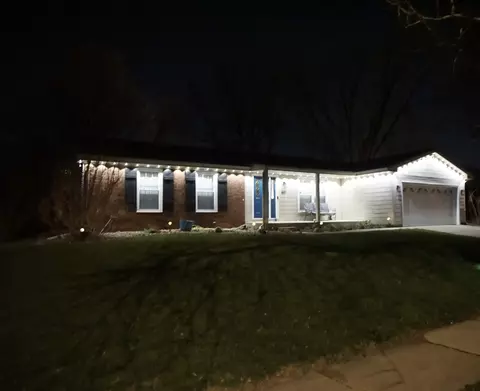 607 Broadmoor Dr, Bloomington, IL 61704 photo 47
