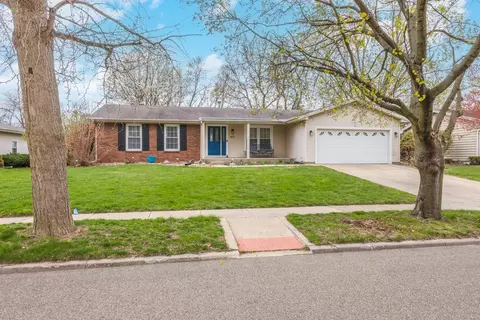 607 Broadmoor Dr, Bloomington, IL 61704 photo 45