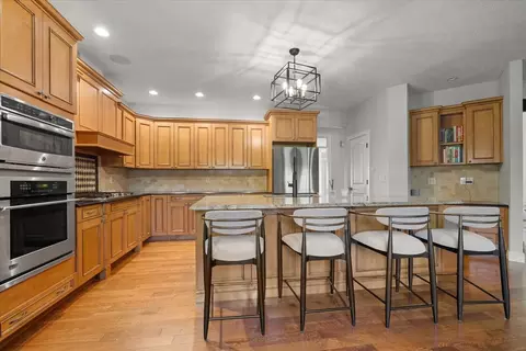 Kitchen - 24 Stonebrook Ct, Bloomington, IL 61704 photo 2 of 4