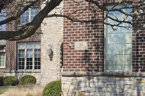 Exterior - 24 Stonebrook Ct, Bloomington, IL 61704 photo 10 of 10