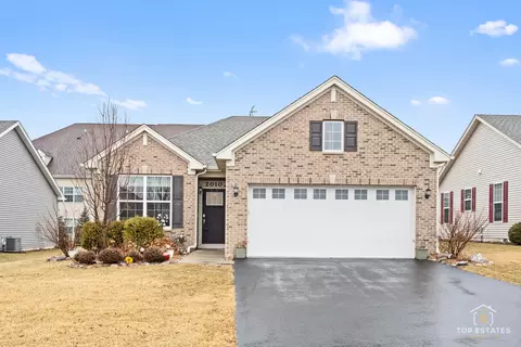 2010 Azure Ln, Algonquin, IL 60102