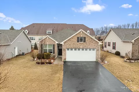 2010 Azure Ln, Algonquin, IL 60102 photo 2