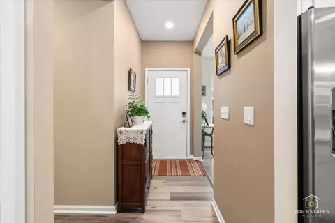 2010 Azure Ln, Algonquin, IL 60102 photo 6