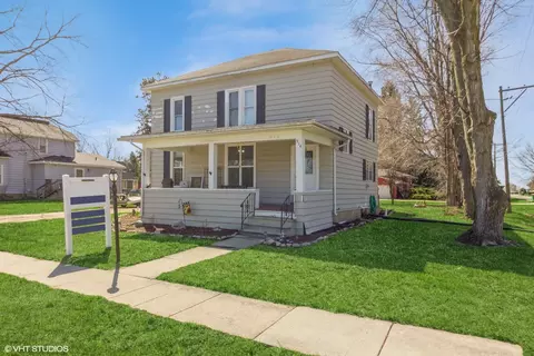 514 W Prairie St, Kirkland, IL 60146