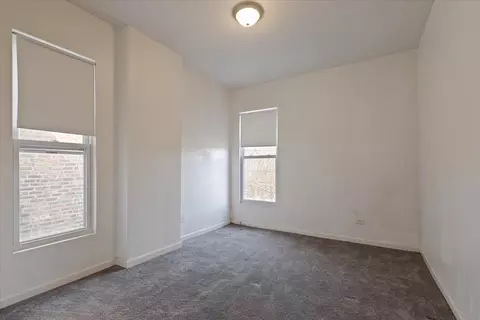 Bedroom - 734 E 42nd St, Chicago, IL 60653 photo 4 of 7