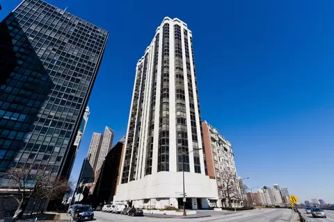 990 N Lake Shore Dr #29B, Chicago, IL 60611
