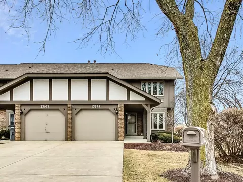 13979 Stonehenge Dr, Orland Park, IL 60462