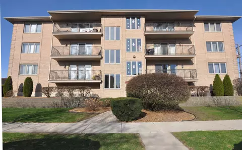 9514 S Kilbourn Ave #3B, Oak Lawn, IL 60453