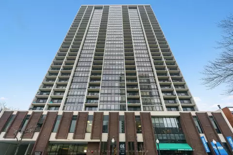 1636 N Wells St #403, Chicago, IL 60614
