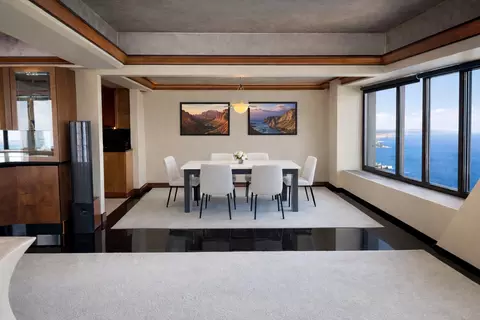 Dining - 175 E Delaware Pl #9007, Chicago, IL 60611 photo 1 of 2