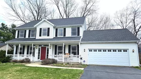 3707 Applewood Ln, Rockford, IL 61114