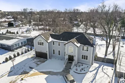 8731 Elm Dr, Des Plaines, IL 60016 photo 42