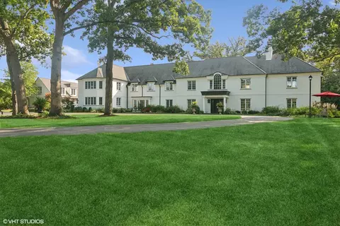 90 Hawley Woods Rd, Barrington Hills, IL 60010
