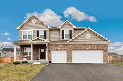 8608 Savoy Ct, Joliet, IL 60431