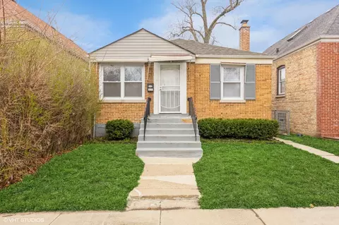 9915 S Parnell Ave, Chicago, IL 60628