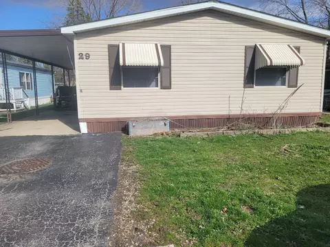 29 Cherry Ln, Bourbonnais, IL 60914