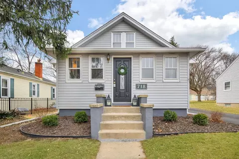 718 Edison St, Geneva, IL 60134