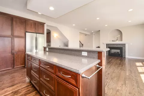 Kitchen - 6433 Davidson Ct, Gurnee, IL 60031 photo 3 of 3