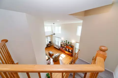 Entry Way - 716 Samson Way, Northbrook, IL 60062 photo 2 of 2