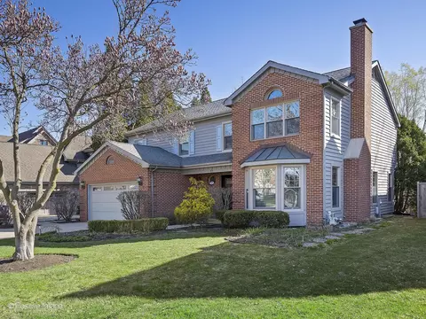 17 Blodgett Ave, Clarendon Hills, IL 60514
