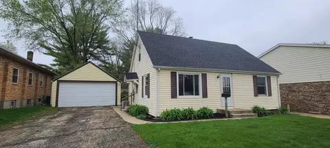 1315 Hemlock Ave, Dixon, IL 61021