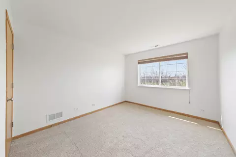 Bedroom - 3811 Munson Ct, Plano, IL 60545 photo 2 of 3