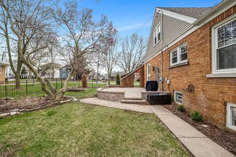 15 Eureka Dr, Lemont, IL 60439 photo 14