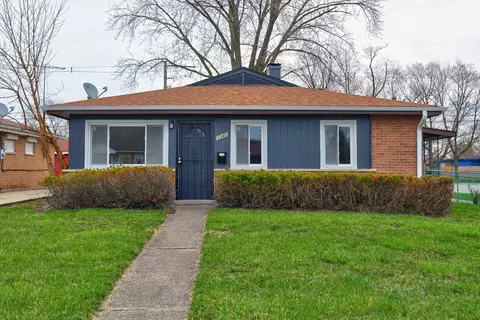 1345 Mackinaw Ave, Calumet City, IL 60409