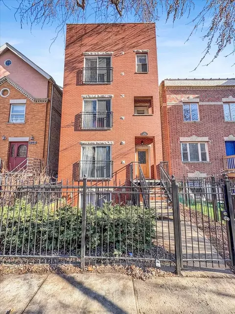 2841 N Damen Ave #2, Chicago, IL 60618