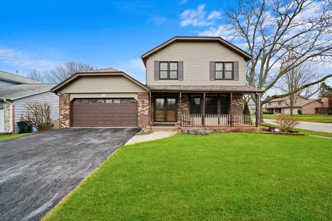 649 N California Ave, Mundelein, IL 60060