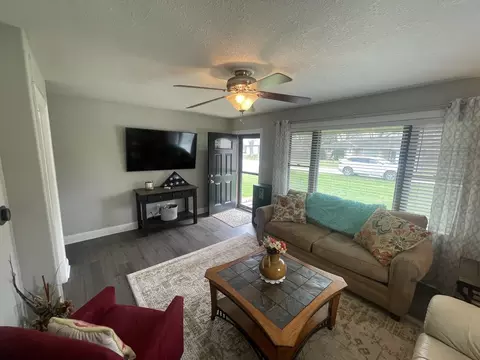 6315 E Flora St, Kankakee, IL 60901 photo 4