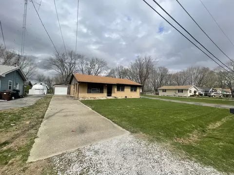 6315 E Flora St, Kankakee, IL 60901 photo 2