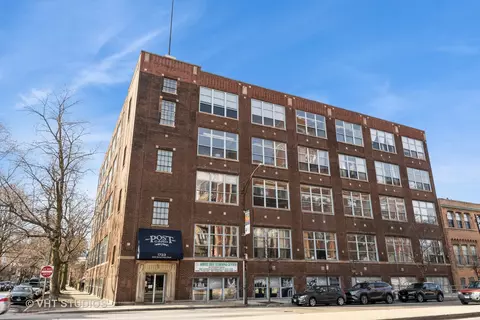 1733 W Irving Park Rd #508, Chicago, IL 60613