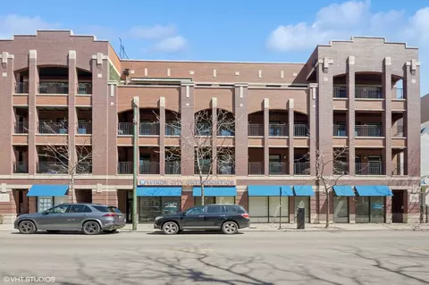 2921 N Lincoln Ave #403, Chicago, IL 60657