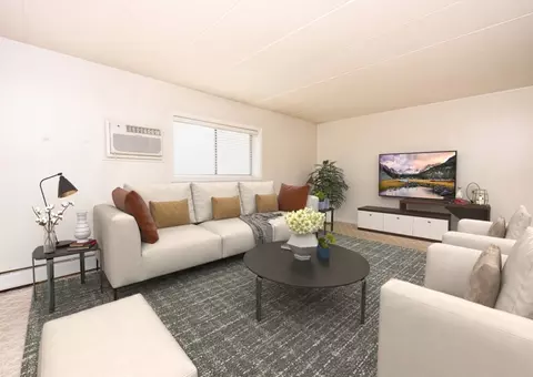 Living - 218 E Bailey Rd #A, Naperville, IL 60565 photo 2 of 3