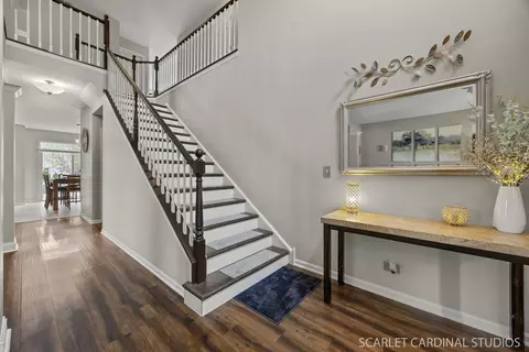 Entry Way - 644 Sumac Dr, Aurora, IL 60506 photo 1 of 2