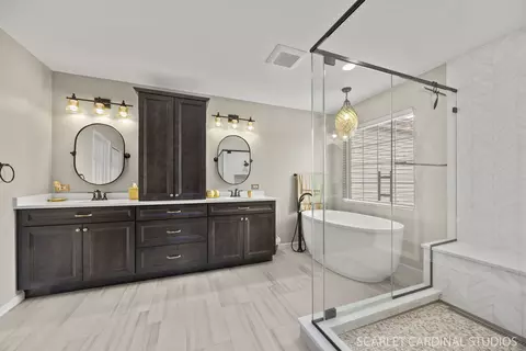 Bath - 644 Sumac Dr, Aurora, IL 60506 photo 2 of 4