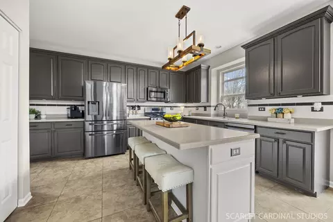 Kitchen - 644 Sumac Dr, Aurora, IL 60506 photo 3 of 4