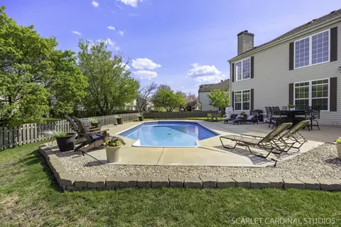 Exterior - 644 Sumac Dr, Aurora, IL 60506 photo 3 of 7
