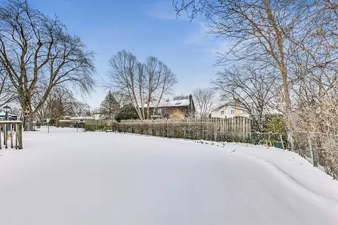 3423 Maple Leaf Dr, Glenview, IL 60026 photo 35