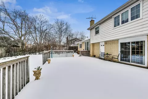 3423 Maple Leaf Dr, Glenview, IL 60026 photo 31